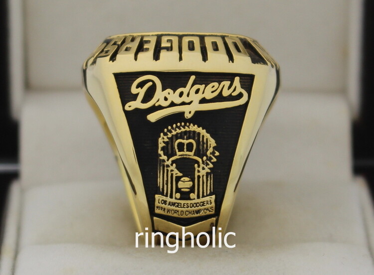 1988 Los Angeles Dodgers World Series Championship Ring Presented, Lot  #82090