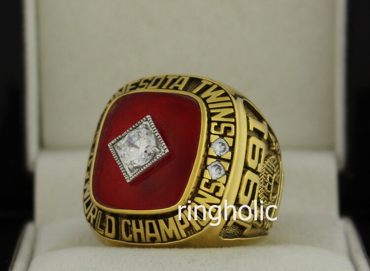 Lot Detail - Minnesota Twins 1991 World Series Championship Ring w