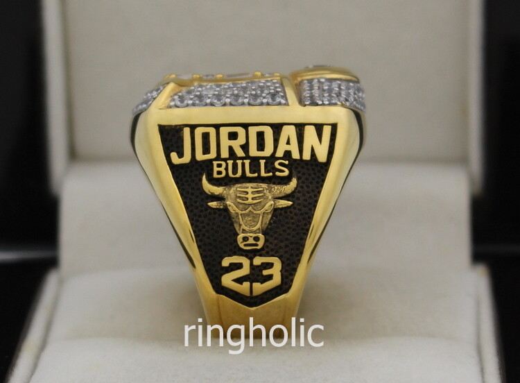 Chicago Bulls 1998 NBA Championship Ring